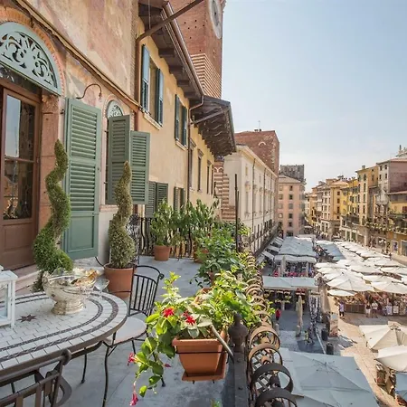 Apartman Mansardina Filarmonico 8 Verona