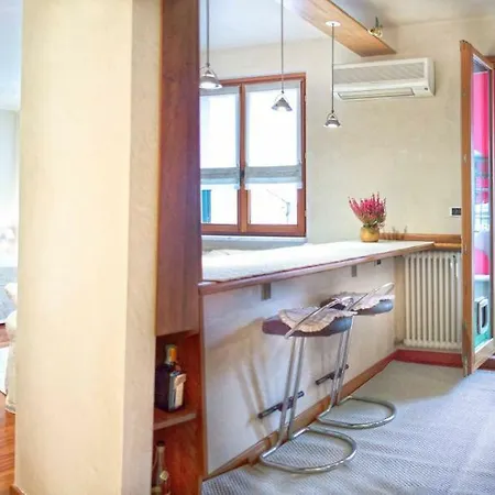 Mansardina Filarmonico 8 Apartman
